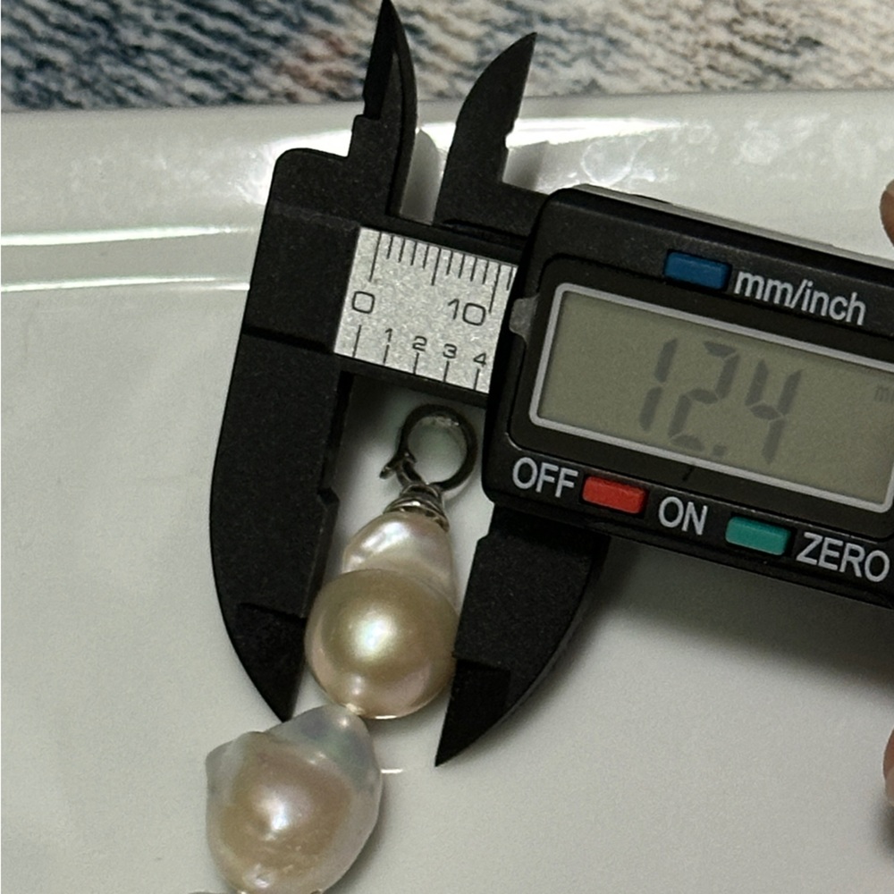12-23mm White Baroque Freshwater Pearl Necklace - Picture 13 of 14